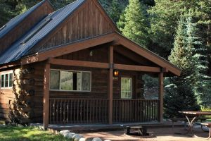 Pet-Friendly Lodging Crested Butte | 3 Rivers
